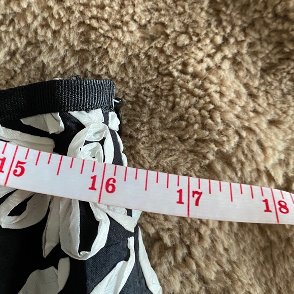 Laura Petites Black and White Ribbon Embroidered Skirt, Size 10 - Picture 8 of 10